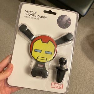 Miniso car cell phone holder, NEW